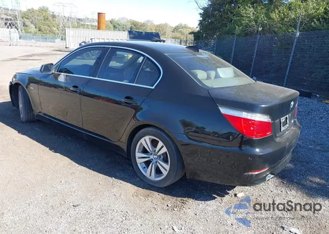 2010 BMW 528I z USA, uszkodzony, nr VIN WBANU5C56AC460341